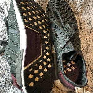 Green/Maroon NMD R1’s